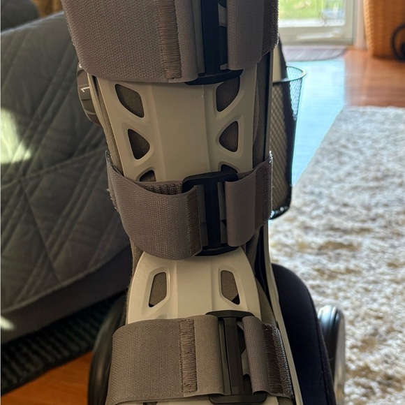 Aircast Soft Stride Walker Walking Boot Size Small - Picture 13 of 13